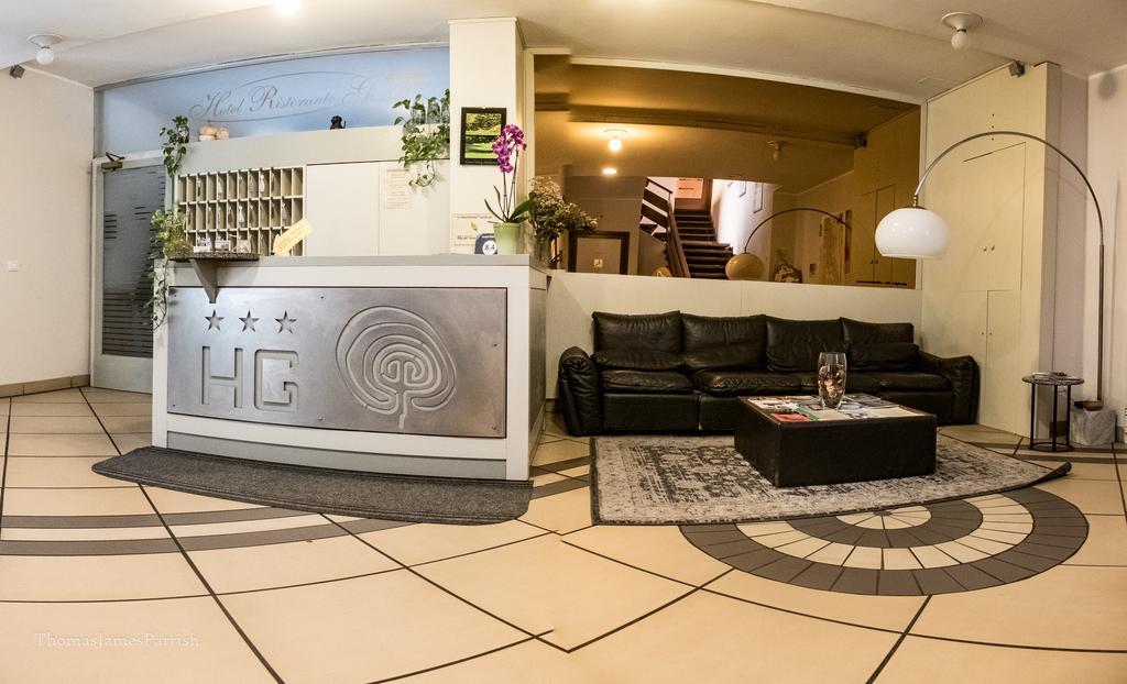 Hotel Giardino Breno Bagian luar foto